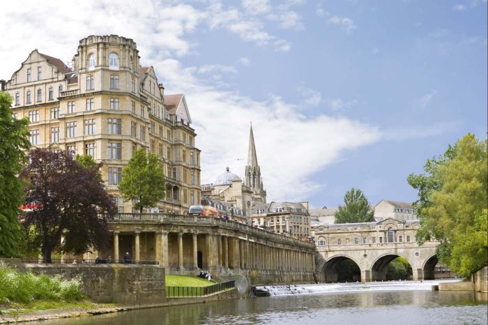 Bath + The Cotswolds Day Trip