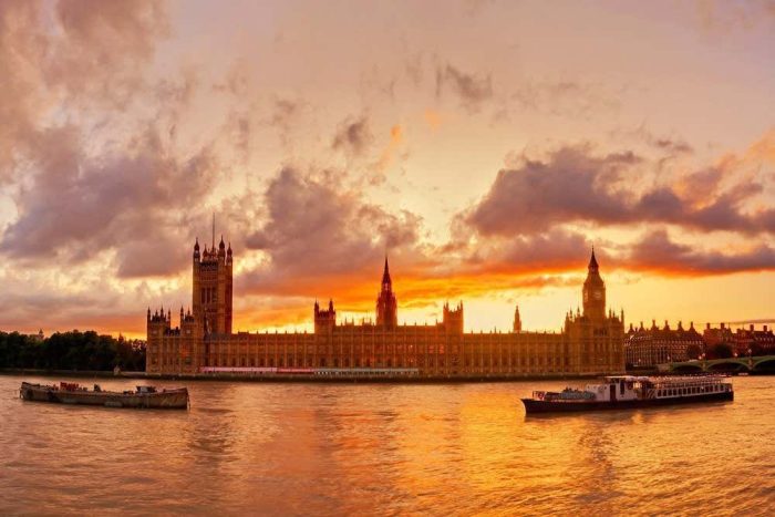 Thames Sunset Sightseeing Cruise