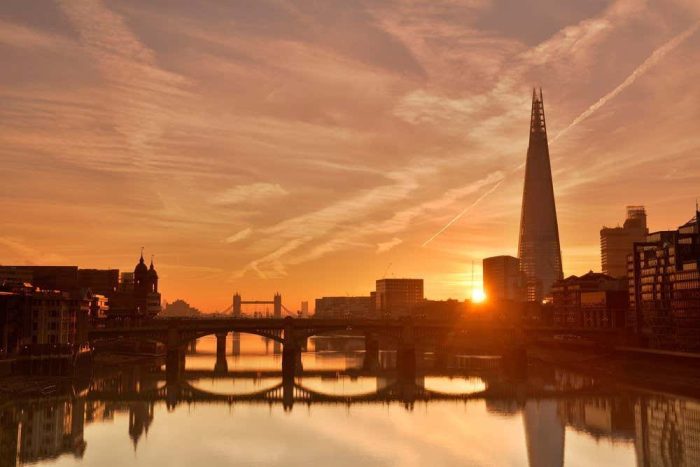 Thames Sunset Sightseeing Cruise